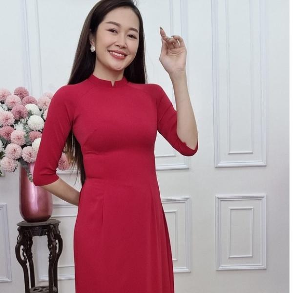 A2063 bộ &aacute;o d&agrave;i lụa mỹ đỏ đ&ocirc; trơn cổ 2p tay lỡ (Đ&Atilde; GỒM QUẦN)