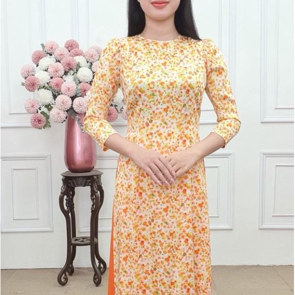 A2343 &aacute;o d&agrave;i gấm mặt hoa kh&iacute;t bồng nền trắng hoa nh&iacute; cam (KH&Ocirc;NG GỒM QUẦN)